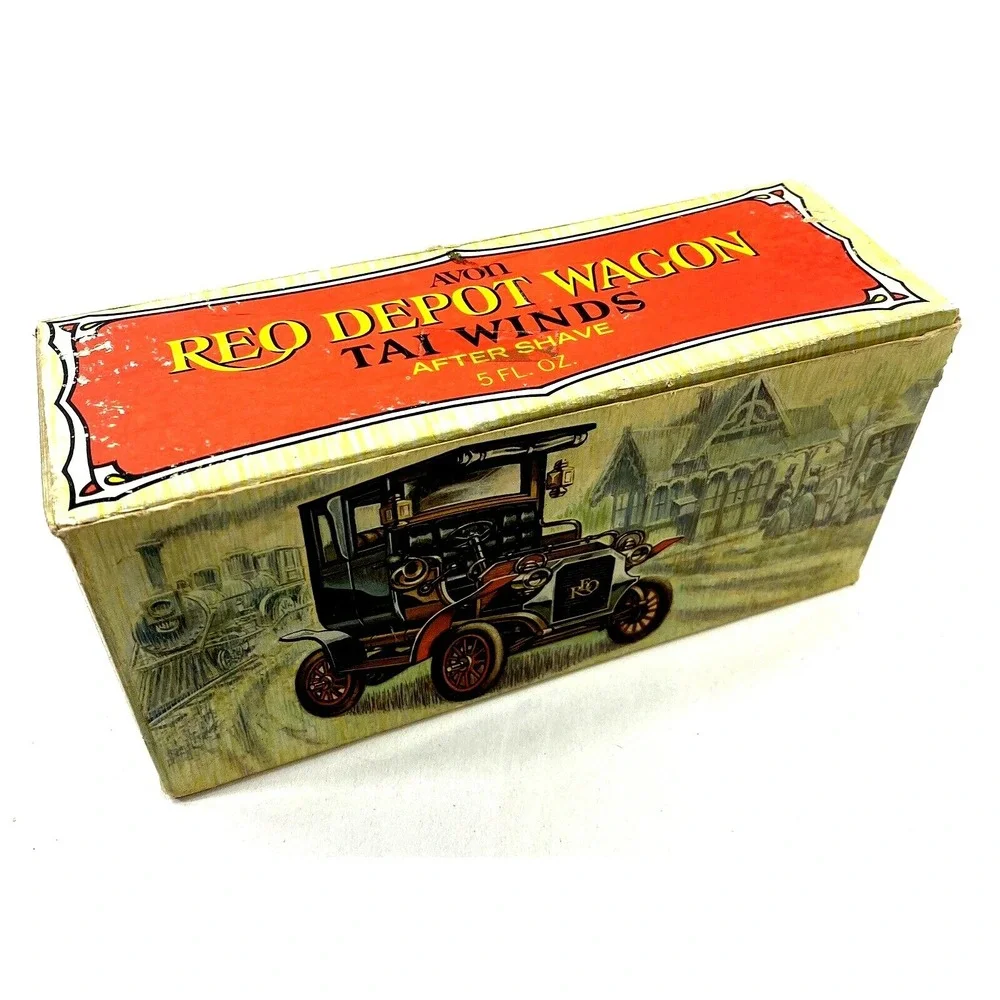 AVON TAI Winds After Shave in Decorative 5 oz. REO Depot Wagon NOS FULL